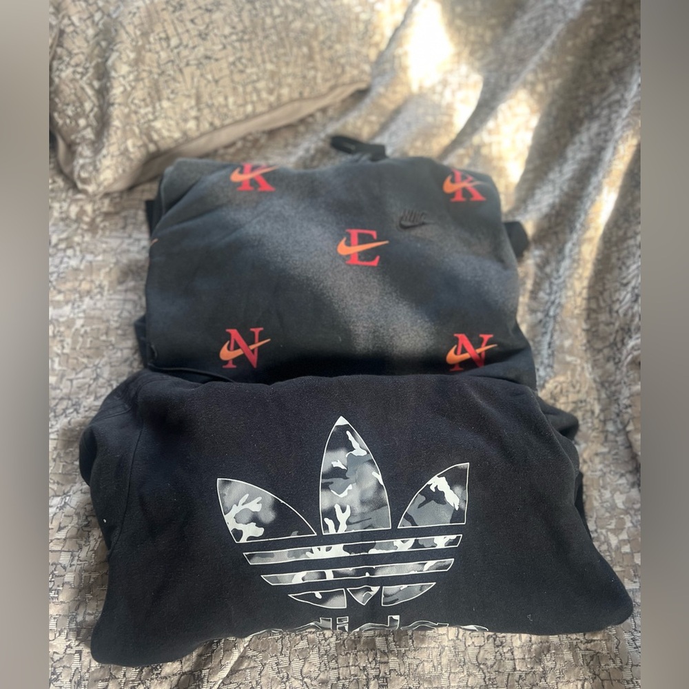 Men’s Bundle: Adidas Black Sweatshirt & Nike Sweatshirt — Size M